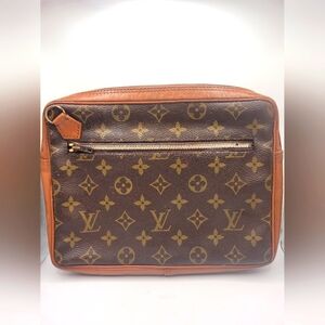 Louis Vuitton Monogram Pochette Dragonne Wristlet Bag